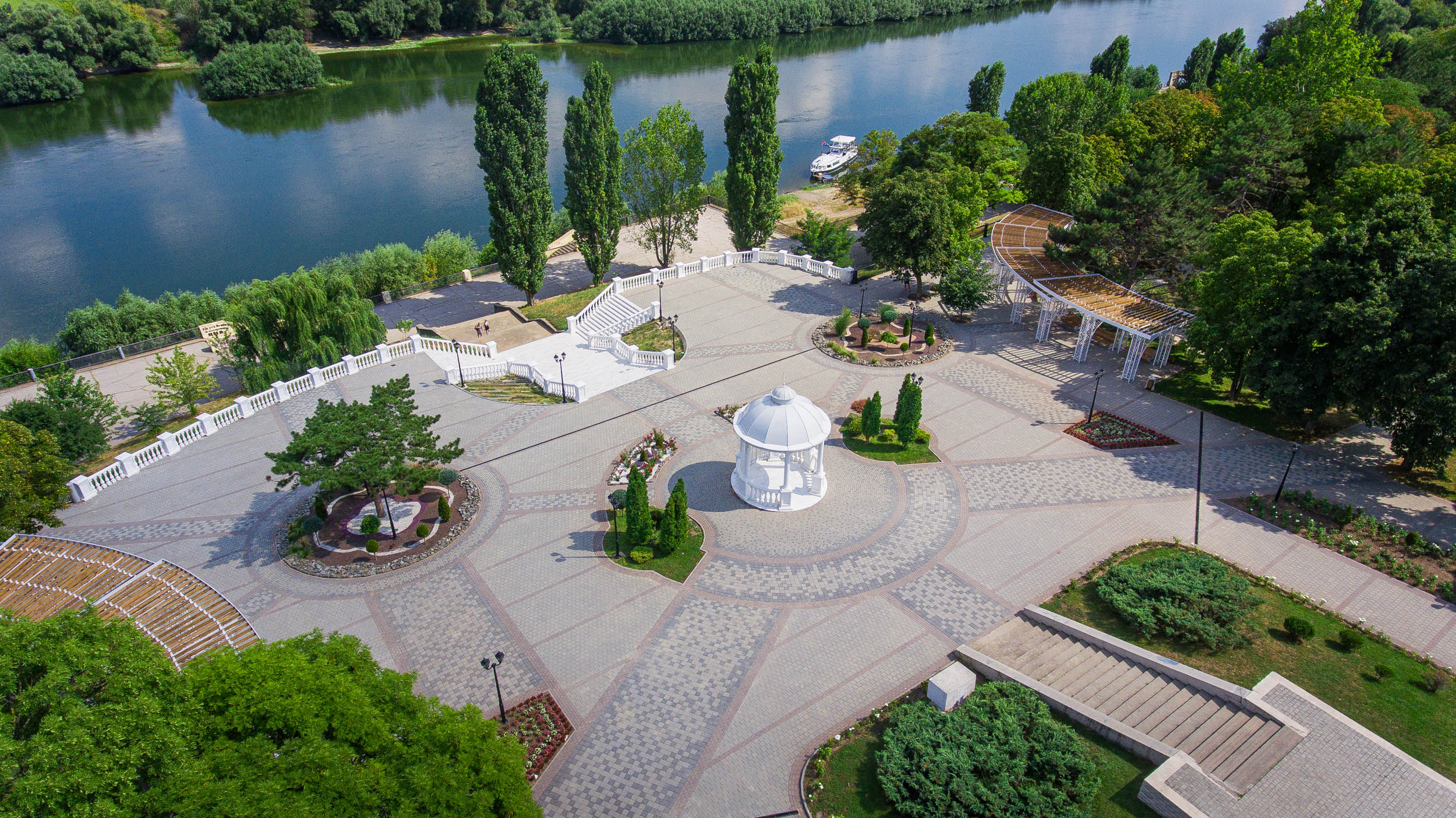Набережная Днестра